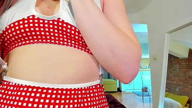 Aliceginger99's cam snapshot