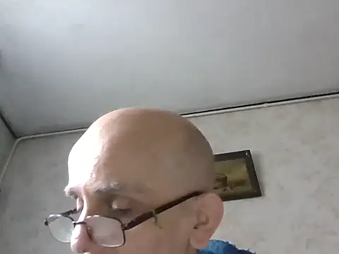 mariusica1@xh's cam snapshot