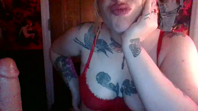 serencigarra's cam snapshot