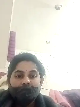 JULEE-740's cam snapshot