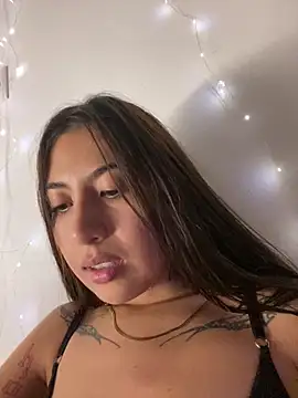 Sweett_pain live sex cam
