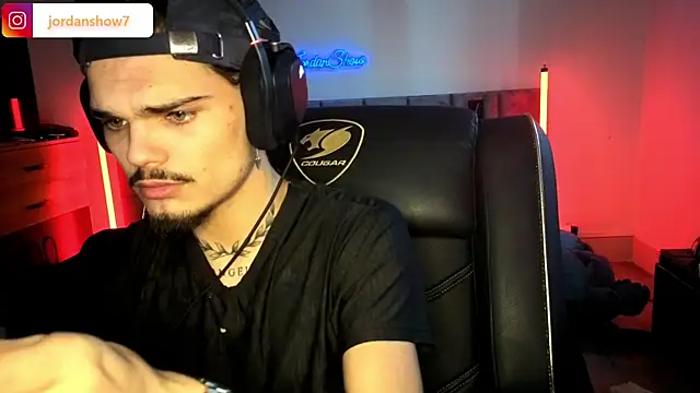 JordanShow live sex cam