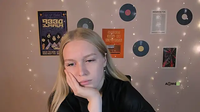 megan_cold's cam snapshot