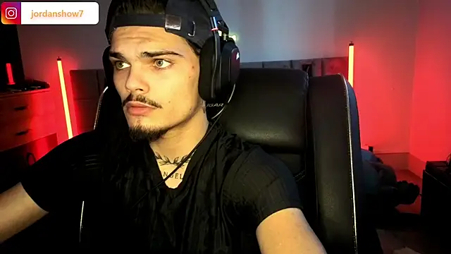 JordanShow's cam snapshot