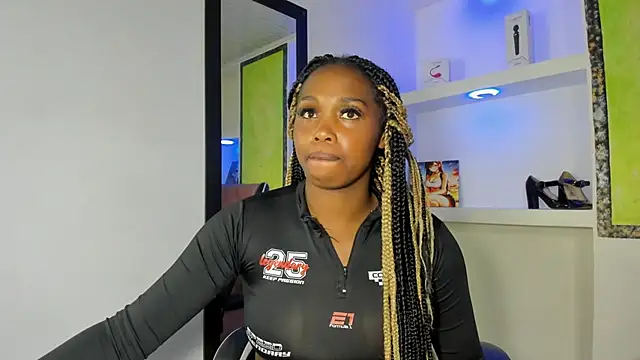 zendaya_wilson's cam snapshot