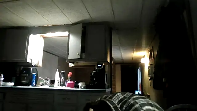 zaneporter46's cam snapshot