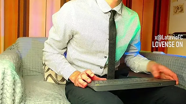 Midnighter_ live sex cam