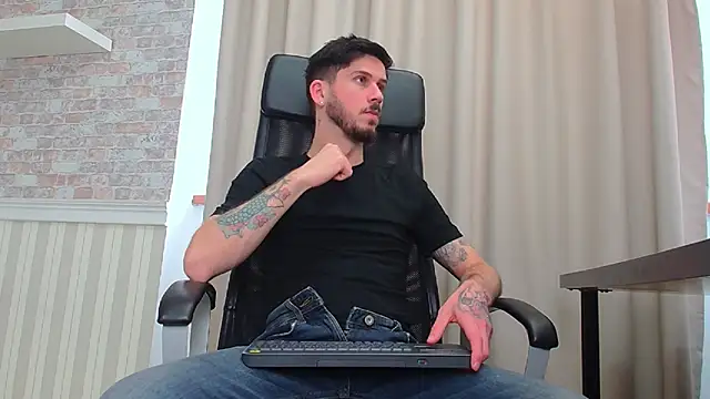 JonahShaw live sex cam