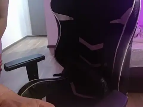 RomanBabyy's cam snapshot