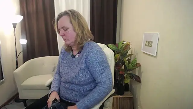 VestaWoody's cam snapshot