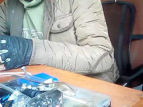 zormen355's cam snapshot