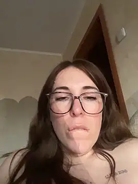 MommmyYummy's cam snapshot