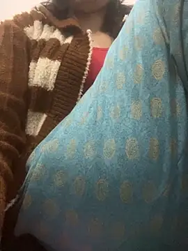 Cutieelizaa12's cam snapshot