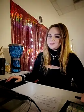 Juicy_PeachLux's cam snapshot