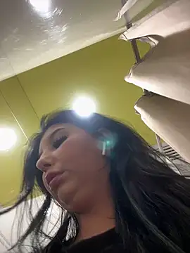 Tisha_Busty live sex cam