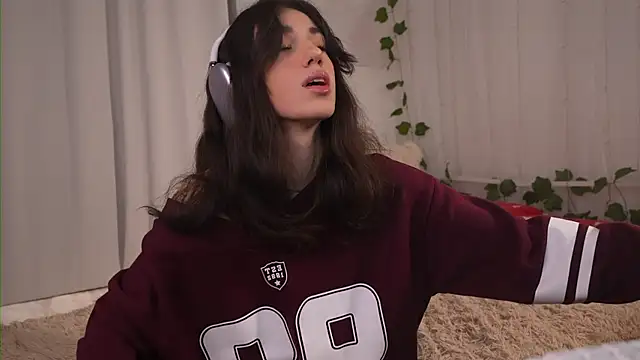 mystica_'s cam snapshot