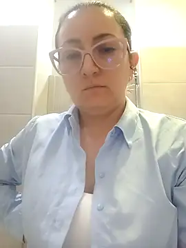 Monserratizzy's cam snapshot