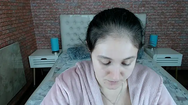 Holliy_Cooper's cam snapshot