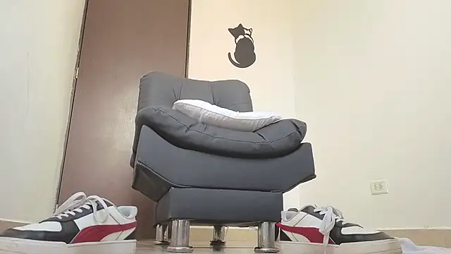 Saturno_v live sex cam