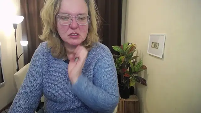 VestaWoody's cam snapshot