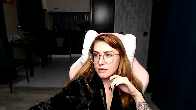 Reginasmilee's cam snapshot