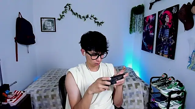 Yaiden_11's cam snapshot