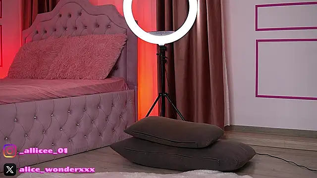 VanessaSimon live sex cam