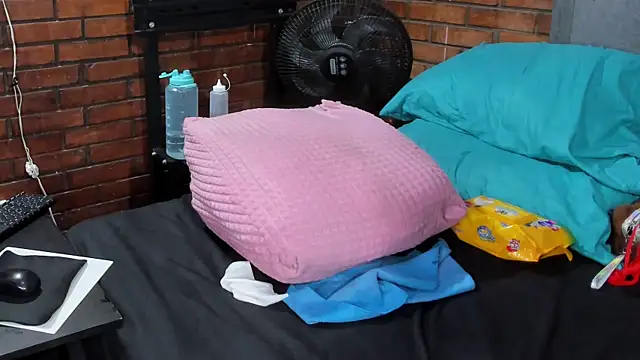 Couple_Gold69 live sex cam