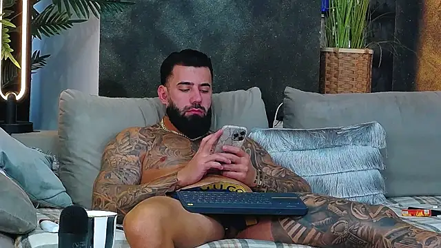 masterkingofmusclee's cam snapshot