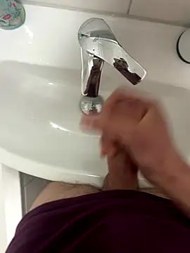 lukasDickpic12's cam snapshot