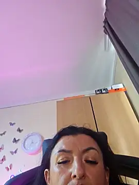 Hotangel75's web cam