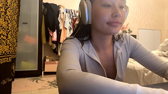 YourCoreanmiracle's cam snapshot