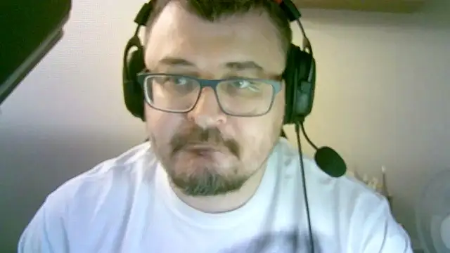 SirAbuser's cam snapshot