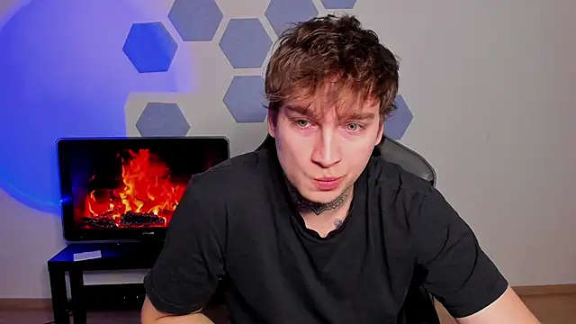 Chris_Tyson's cam snapshot