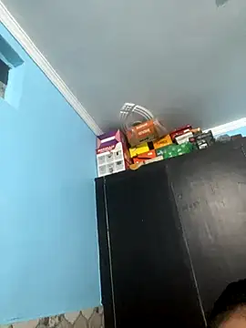 Hotygirl111's cam snapshot