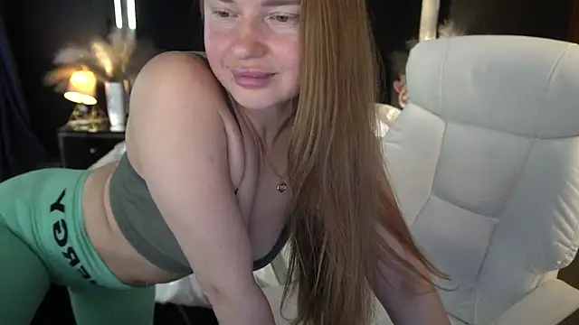 MiaRedFox's cam snapshot