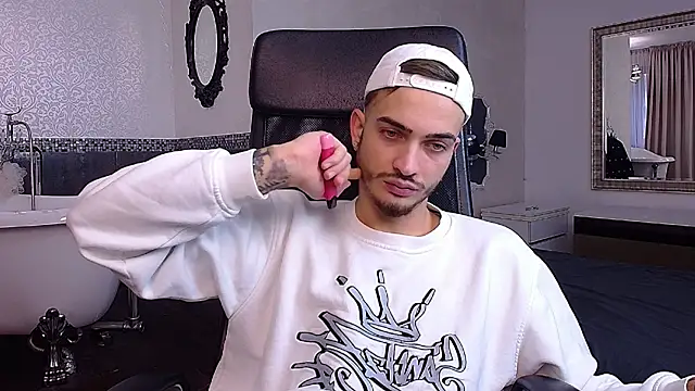 BrandonTate live sex cam