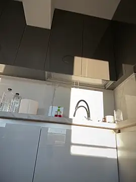 HotXMom live sex cam