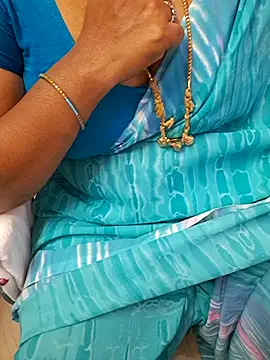 Tamil_Ammani's cam snapshot