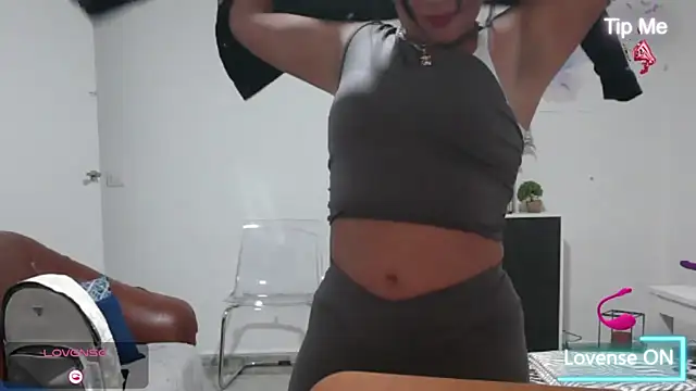 little_susie's cam snapshot