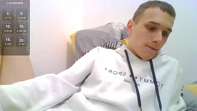 your___honeyy live sex cam