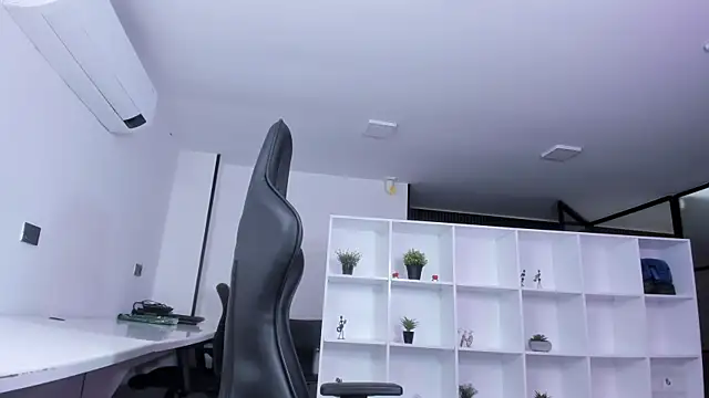 megan_bigboobs_'s cam snapshot