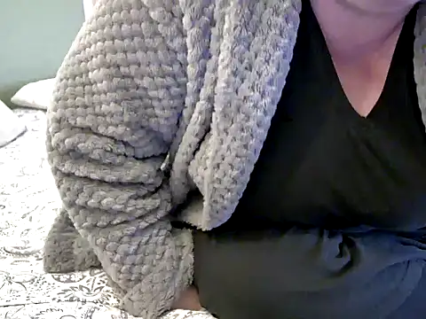 MarthaBriest's cam snapshot