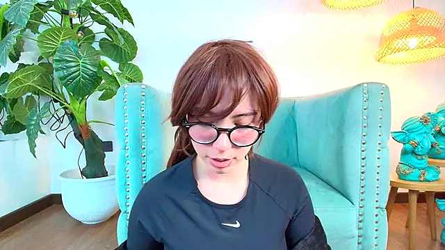 Purplee_Baby's cam snapshot