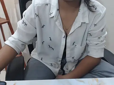 your_nikkii's cam snapshot