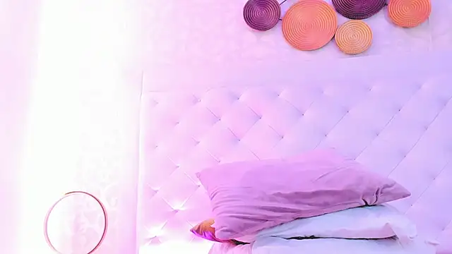 debora_scoot's cam snapshot