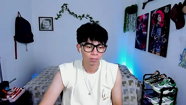 Yaiden_11's cam snapshot