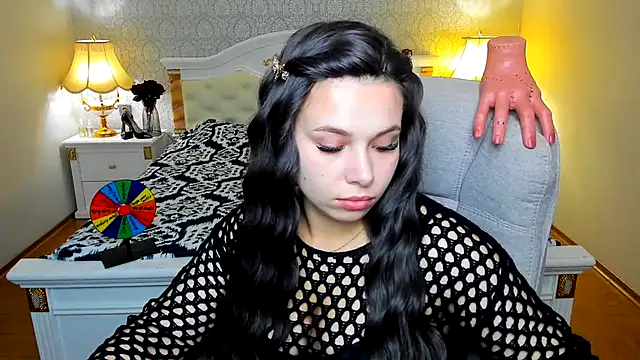 OmniaSher's cam snapshot