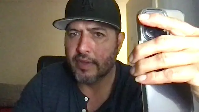 ezrah23's cam snapshot