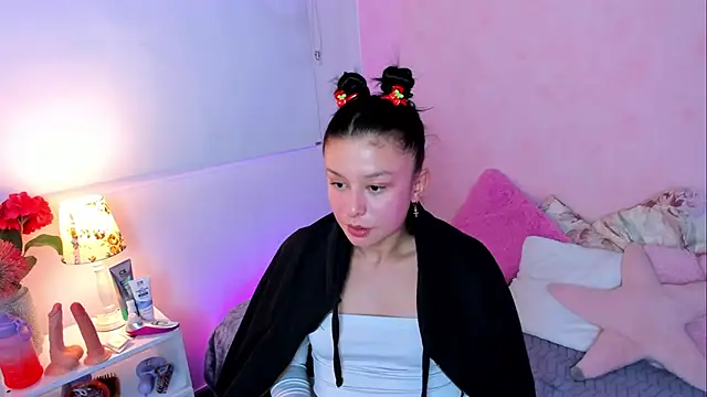 DyanaMoon22's cam snapshot